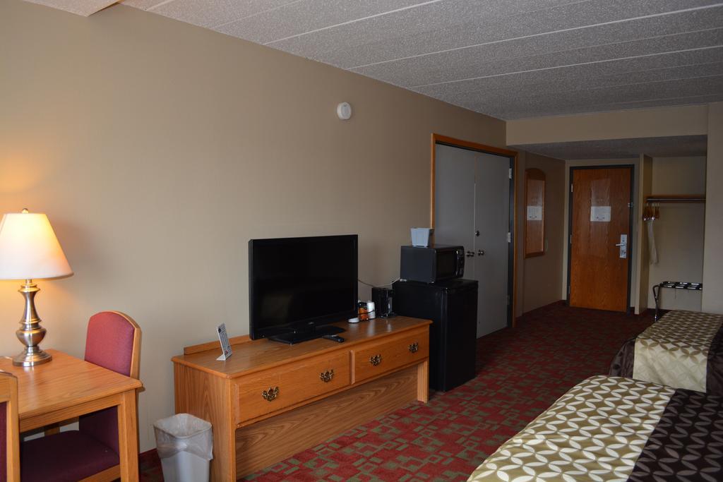 Travelodge By Wyndham Grand Forks Esterno foto