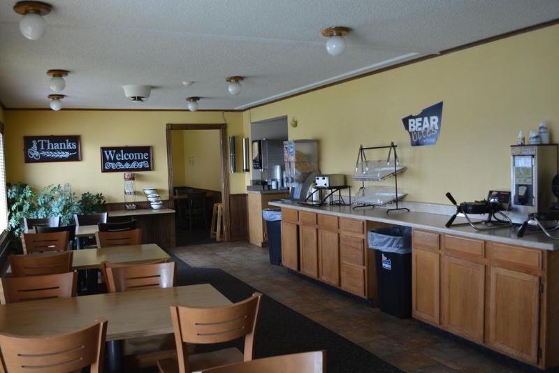 Travelodge By Wyndham Grand Forks Esterno foto