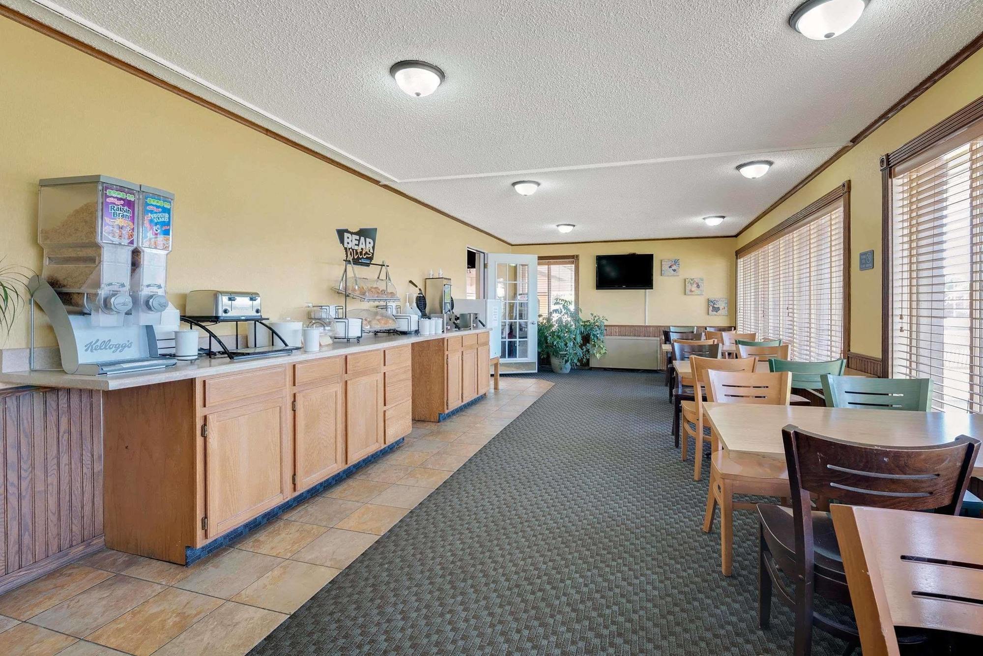 Travelodge By Wyndham Grand Forks Esterno foto