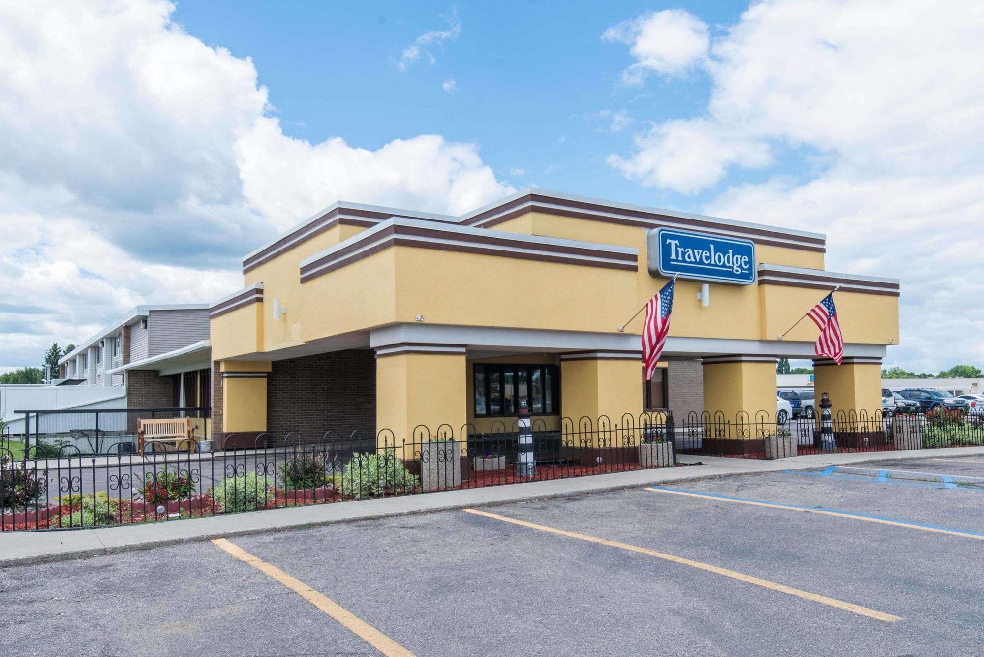 Travelodge By Wyndham Grand Forks Esterno foto